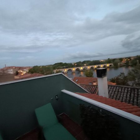 Los Pepinos Zamora Esterno foto